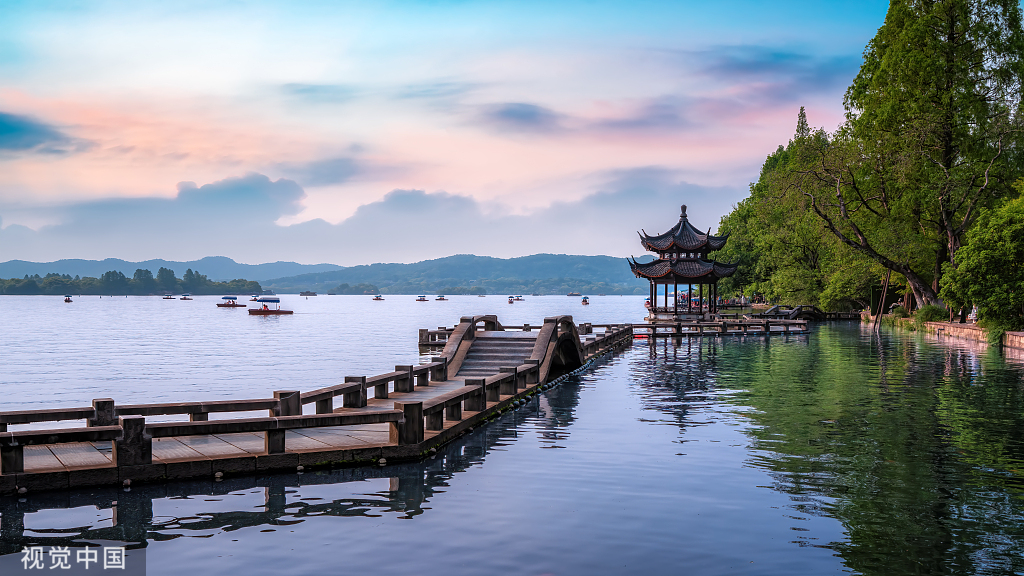 {"title_en":"Serene Lakeside Pavilion at Dusk","keywords_en":["lake","pavilion","sunset","wooden","bridge","nature","landscape","calm","beauty","travel","tourism","china","chinese","architecture","peaceful","reflection","water","boat","trees","sky","clouds","vacation","leisure","tranquility","destination","photography","view","digital","aesthetic"],"description_en":"A tranquil scene of a wooden boardwalk leading to a traditional Chinese pavilion on a serene lake. The vibrant colors of the sunset create a picturesque atmosphere. The calm water reflects the surrounding trees and sky, painting a breathtaking view.","title_cn":"???????","description_cn":"???????????????????????????????????????????????????????????????????","keywords_cn":["??","??","??","???","??","??","??","??","??","??","??","?","??","??","??","??","?","??","??","??"],"hellorf_category":["??","??"],"keykeywords_cn":["??","??"],"message":"success","enorcn":"1","keywordstool":"???????"}